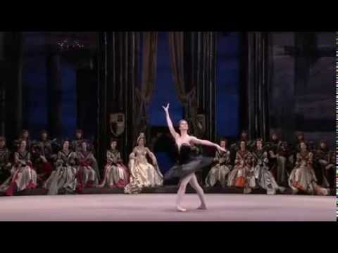 Video: Balerina Prima Maria Alexandrova cedera di London
