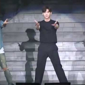 LEE JONG SUK dancing on NEW FACE by PSY