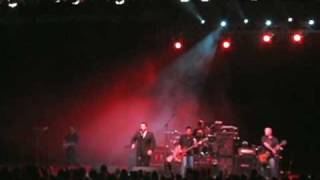 Blue October performing &quot;Libby I&#39;m Listening&quot; live at the San Mateo County Fair.mp4