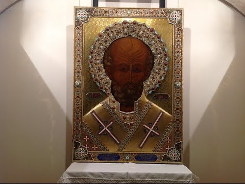 Могила Святого Николая Чудотворца. Могила Святого Николая Чудотворца.