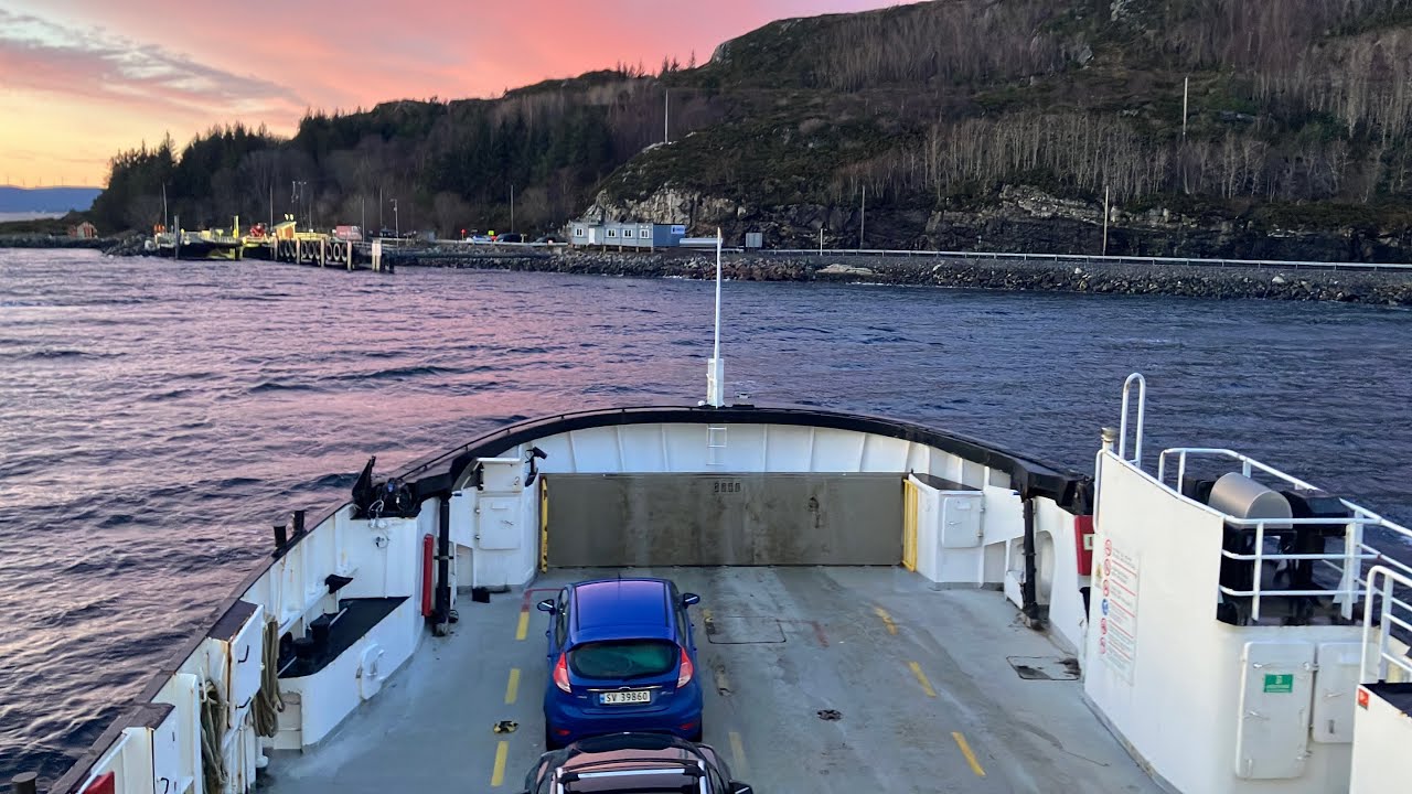 M/F Kvam ankommer Dryna 21 December 2025