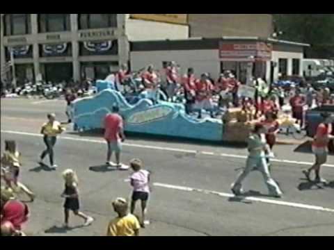 Invade Youth Ministries : 4th of July Parade 2005