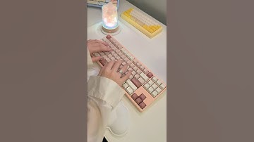 osume strawberry milk keycaps 🍓 #keyboard #unboxing #typing #setup #shorts