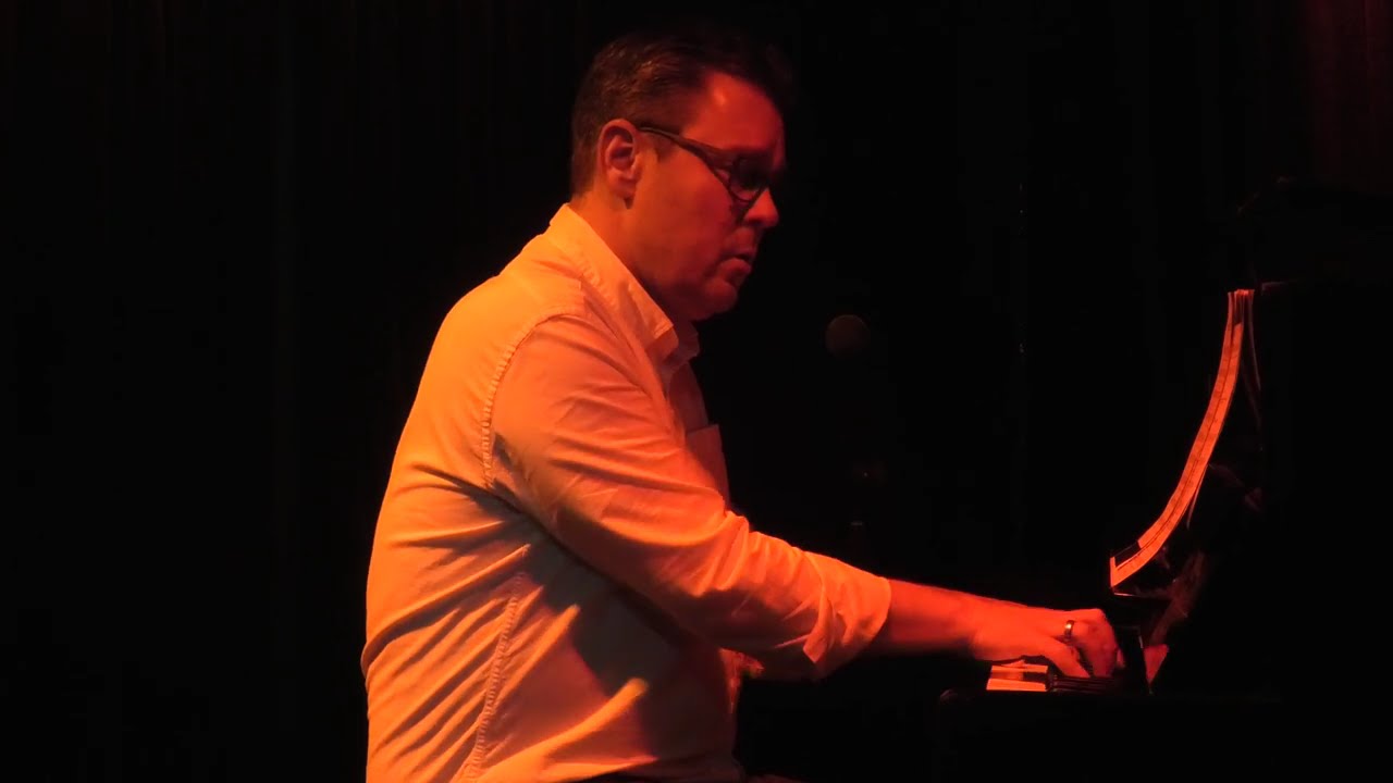 NICOLAI MAJLAND AT DROP INN BAR, COPENHAGEN - 2/2 -  NOVEMBER 2025