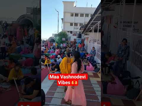 Maa Vashnodevi yatra 2026 April #vashnomata #vahsno #vashnomatastatus #bhajansong #yatra #shorts