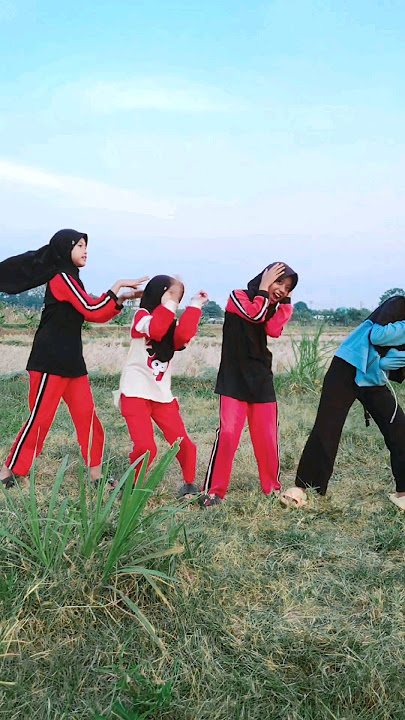 Trend Cicak Cicak Di Dinding Diam Diam Merayap 🦎 #dance #trendtiktok #fyp #viral