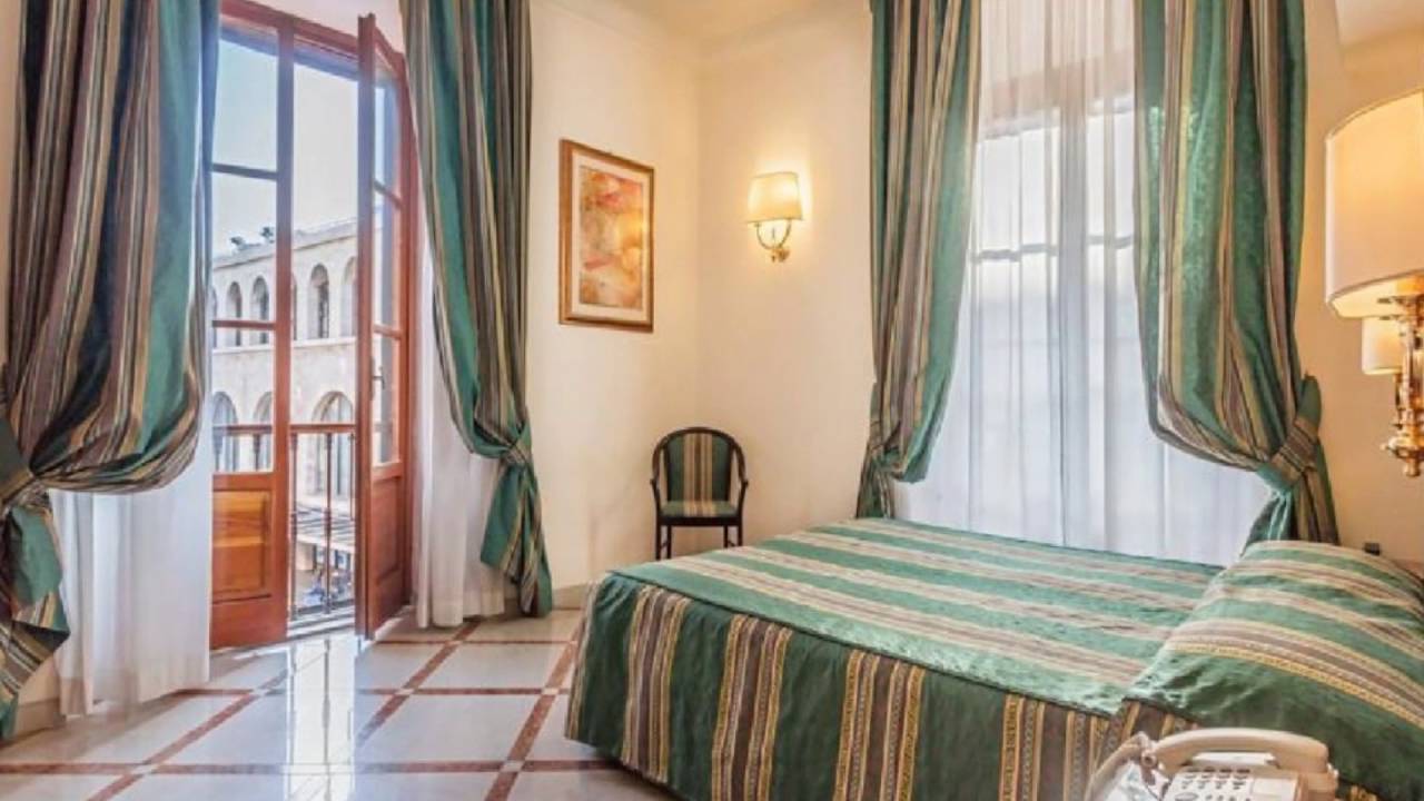 Hotel Siracusa *** - Rome, Italy - YouTube