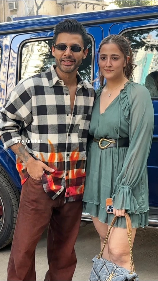 #nupursanon #stebinben paint the town red ❤️ #filmykalakar