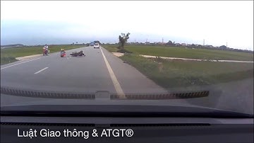 QL38: Sang đường bất chấp như muốn tự sát!