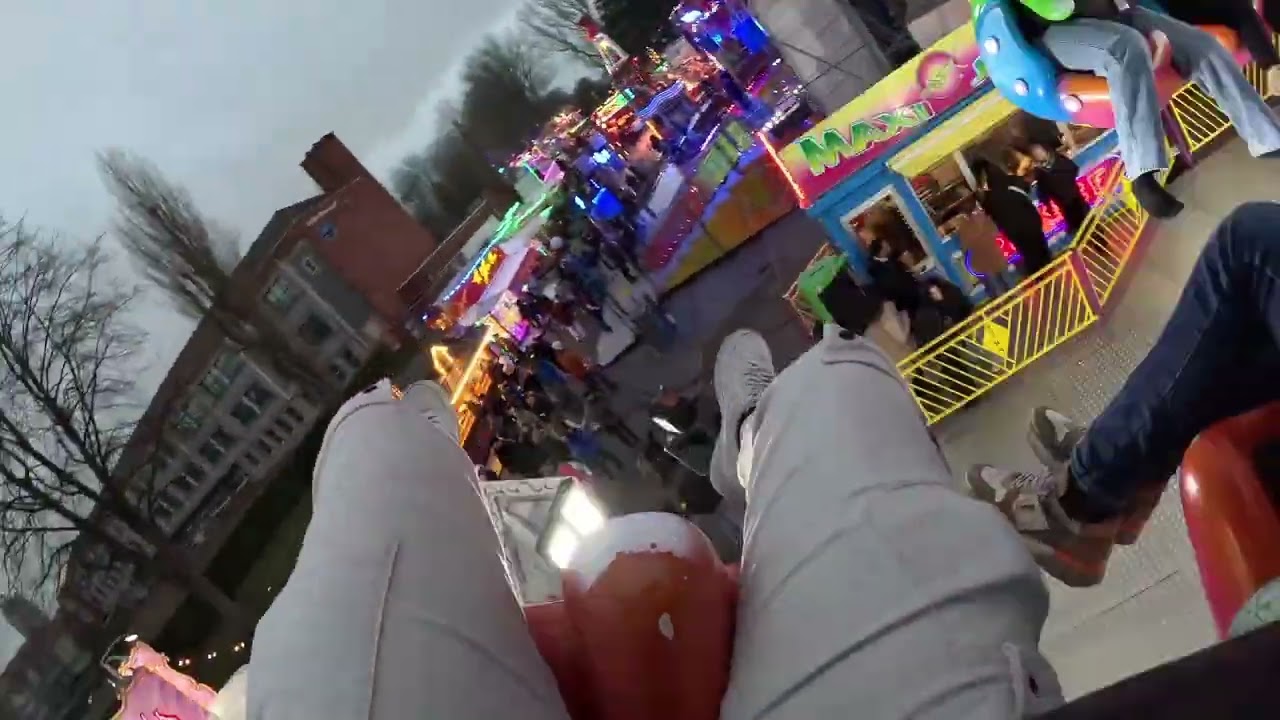 on ride maxi jumping fête foraine de dunkerque 2025 2026