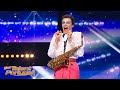 Pedro Santos, palhaço, saxofonista e divertido! | Got Talent Portugal 2021