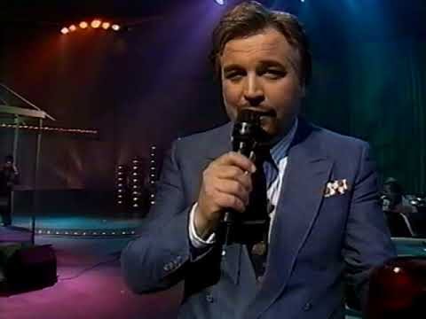 HOW MANY SISTERS JA KAI HYTTINEN - Puukko-Mackie - Mack The Knife. Arr. Jari Puhakka (TV1, 1993)