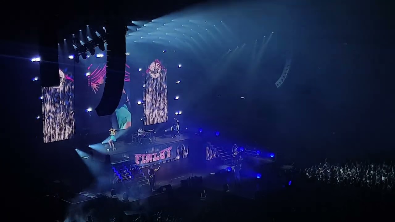 Meglio di noi non c'è niente Finley 4K HD UNIPOL FORUM MILANO