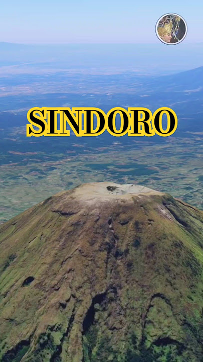 A Glimpse of the Peak of Mount Sindoro in Central Java #shorts #mountsindoro #centraljawatengah