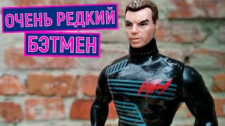 Обзор ретро фигурки Batman Брюс Уейн