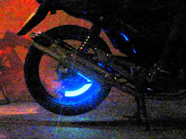 entrega rápida en todo el mundo Feliz compra Hot pin romper estilo  Stickerslab Tapones para válvula de rueda coche 2 unidades Sky Blue para  bicicleta funciona con pilas universales con LED de