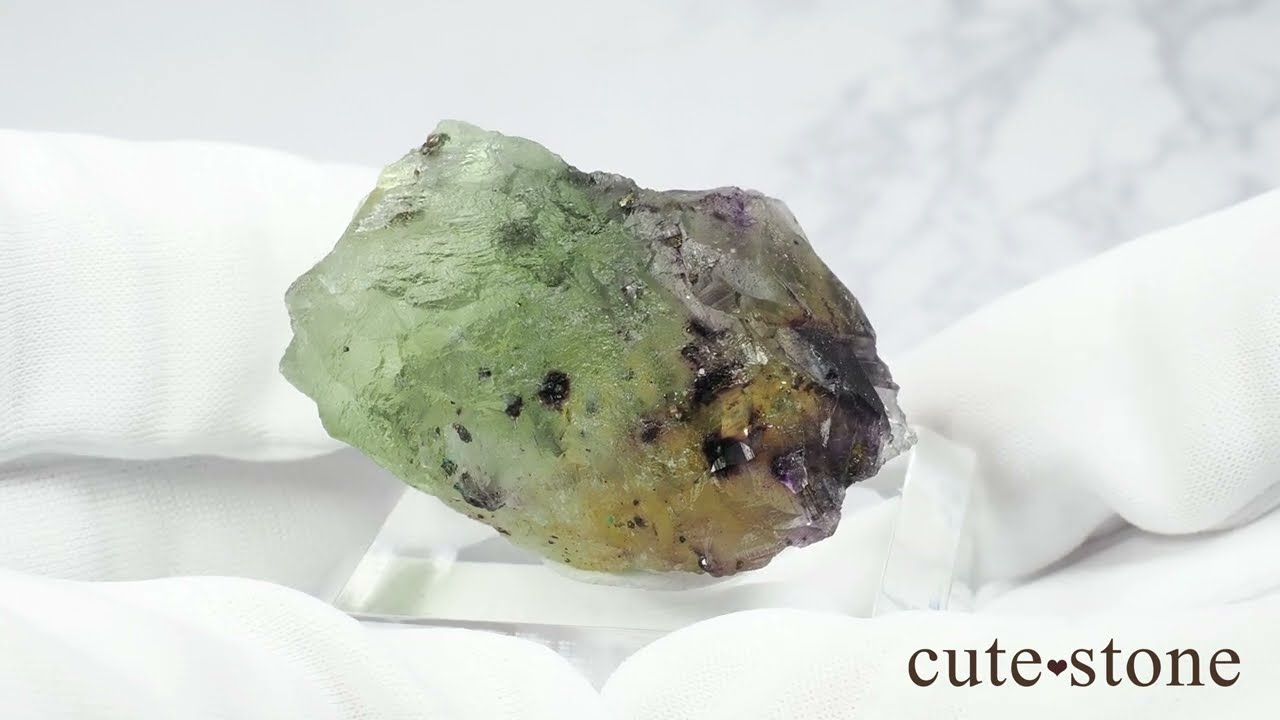 ドイツ Bergmannisch Gluck Flacher産 フローライト No.2 - cute stone -