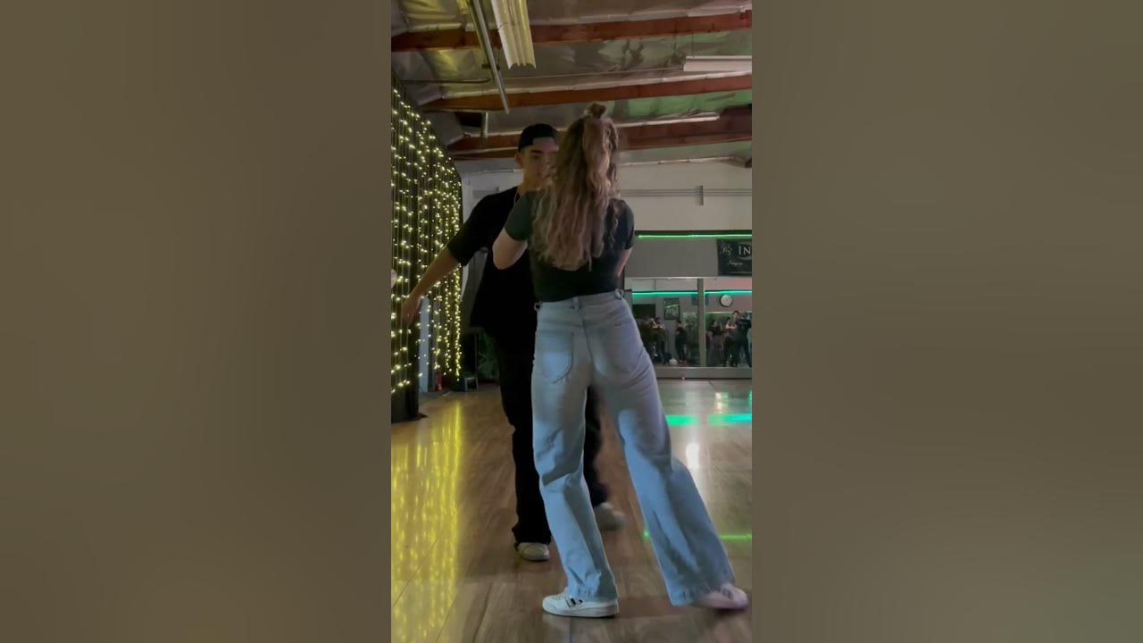 Aaron Nuno & Emma Collyer - West Coast Swing Improv Social Dancing - Westie Groove in San Diego Aaron Nuno & Emma Collyer - West Coast Swing Improv Social Dancing - Westie Groove in San Diego