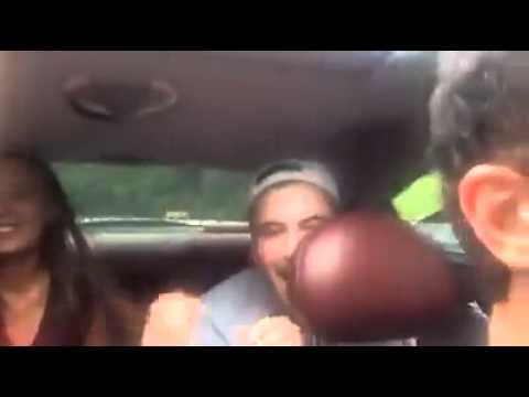 მიშა მესხი მეგობრებთან ერთად