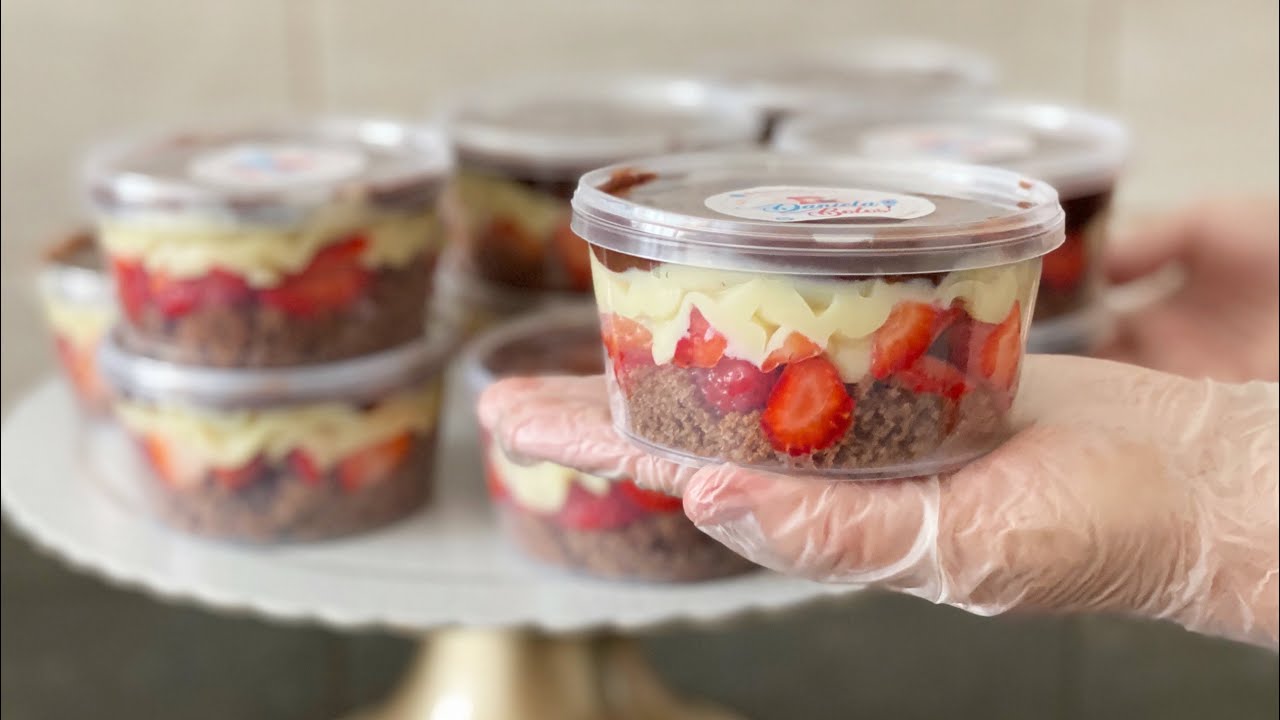 FAÇA & VENDA BOLO BOMBOM DE MORANGO C/ LEITE NINHO TRUFADO NO POTE