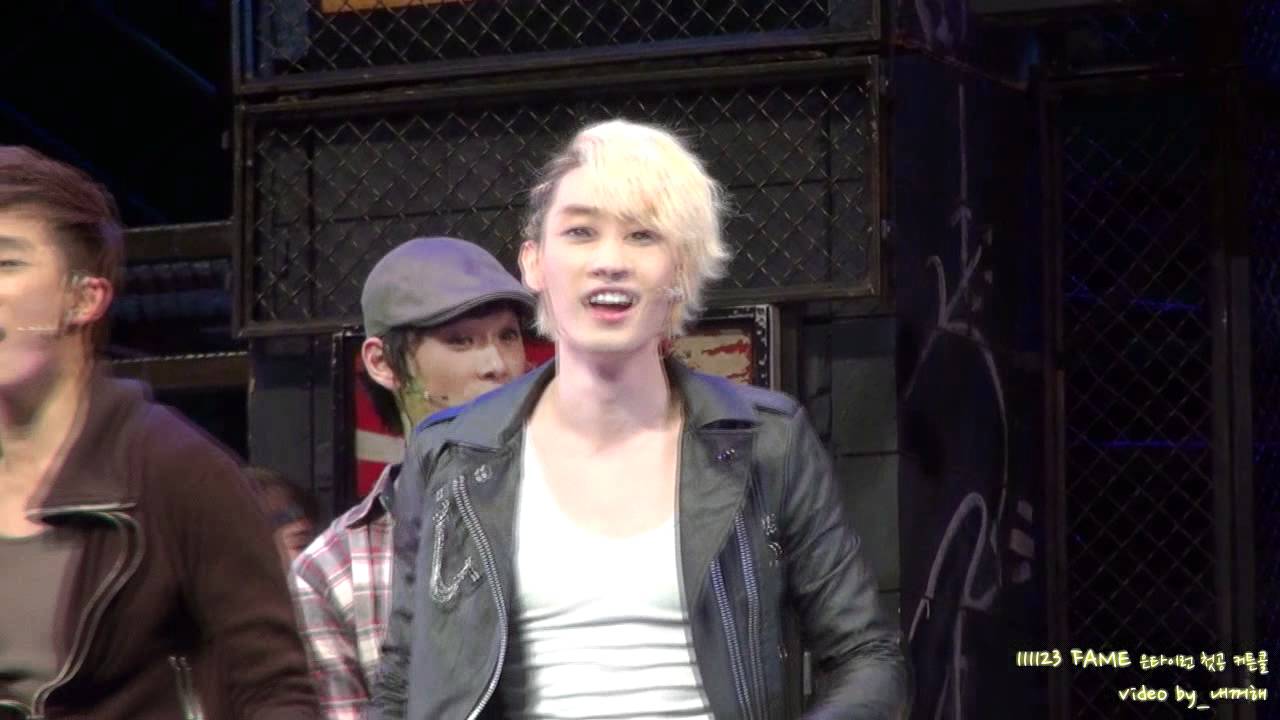 111123 페임_ 은타이런 첫공연 커튼콜