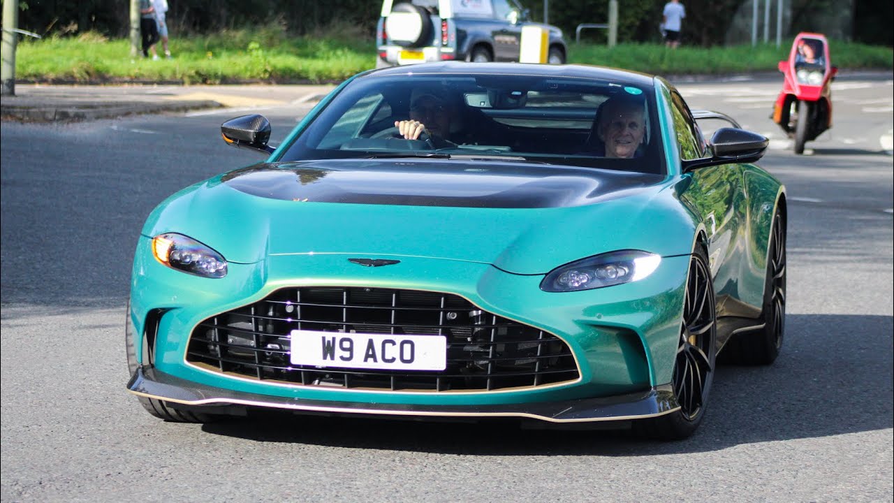 Supercars and classics leaving a car show (Murcielago, GT3 RS x2, D-Type, Shelby Daytona, Radical…)