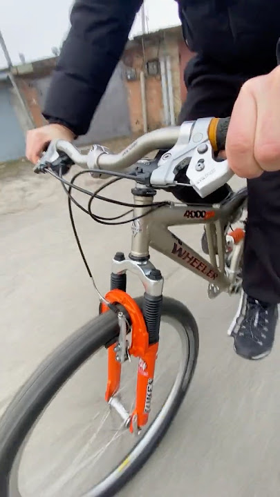 Retro brakes in action - Shimano STX RC
