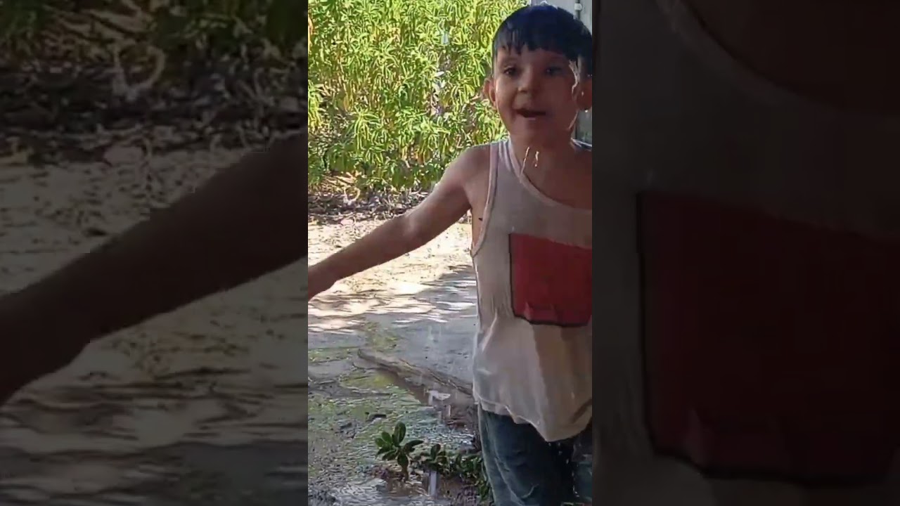 brincando na lama #crian&ccedil;a sendo crian&ccedil;a