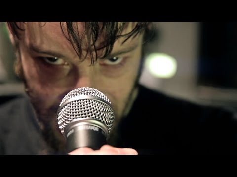 Lips Are Movin (metal cover by Leo Moracchioli)