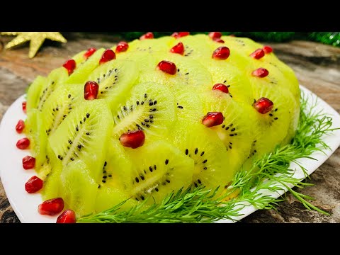 Салат который покорит всех за ПРАЗДНИЧНЫМ столом!Нежный,вкусный и сытный салатик.