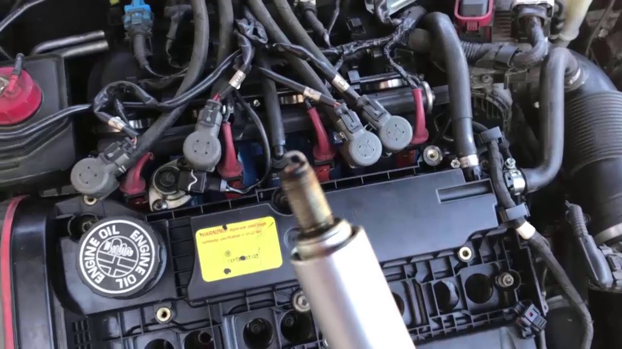 Sostituzione Candele E Controllo Combustione Alfa Romeo 147 Tutorial Youtube