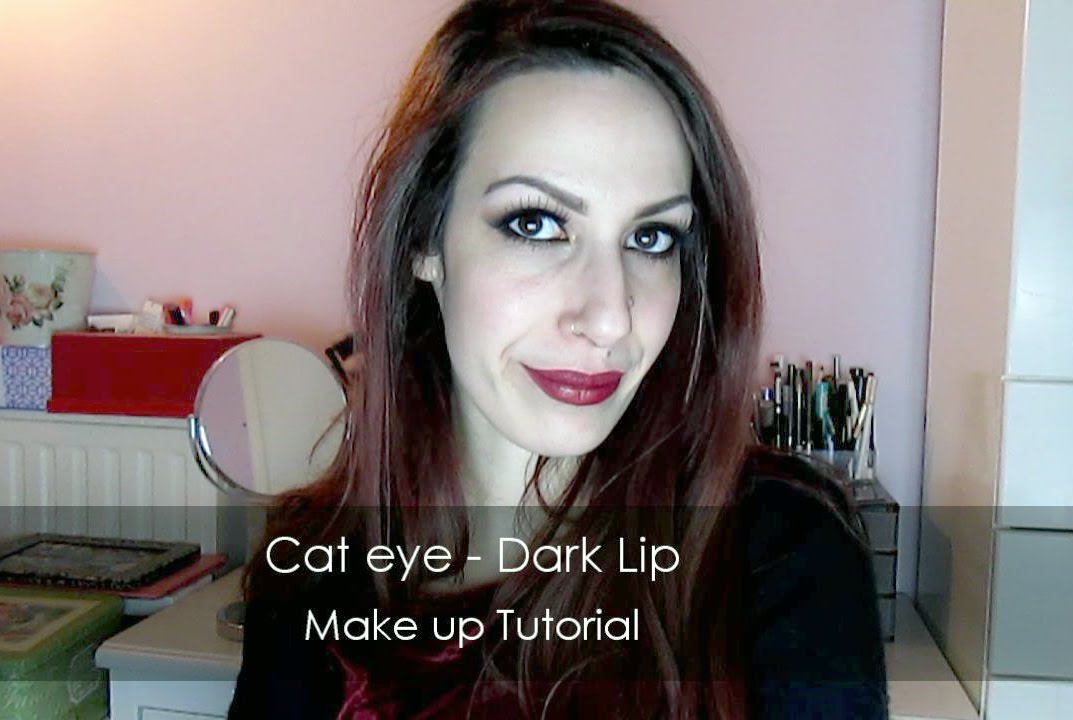 Cat eye - Dark Lip Tutorial ♡ - YouTube