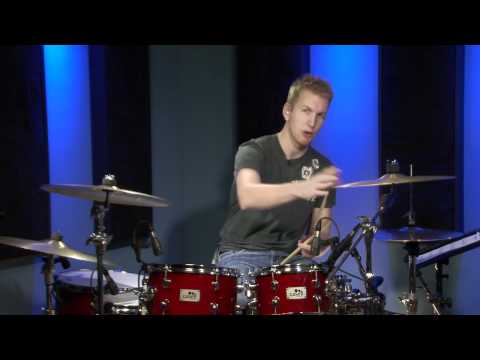 32nd-note-half-beat-drum-fills---drum-lesson-(drumeo)