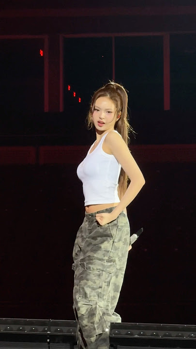 Another angle of chiquita doing lisa when i’m with you challenge 🇹🇭🤟bangkok concert #babymonster