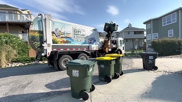 Bay disposal and recycling peterbilt LEU labrie automizer on recycling