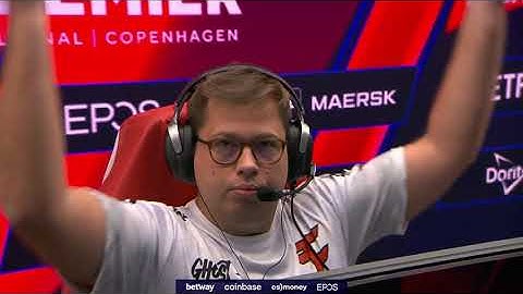 ropz with the most important 3 kills to keep FaZe in the match (and win the bo3 vs NiP later!)