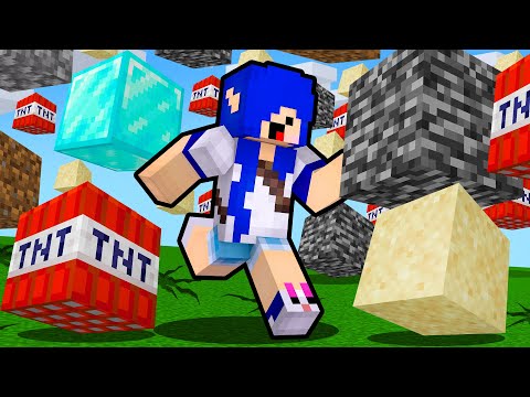 I HAVE TO BE CAREFUL NOT TO GET CRUSHED! Minecraft!