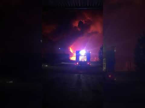 В Тольятти тушат огромный пожар на заводе Ferroni