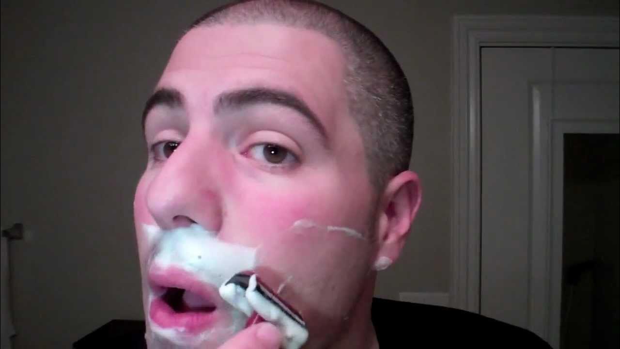 MERKUR 45 Travel Safety RazorHow to Shave While Traveling with a