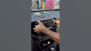 JEEP CHEROKEE ANDROID SCREEN INSTALLATION #jeepcherokee #jeeplife #jeeplifestyle #jeeps #abudhabi