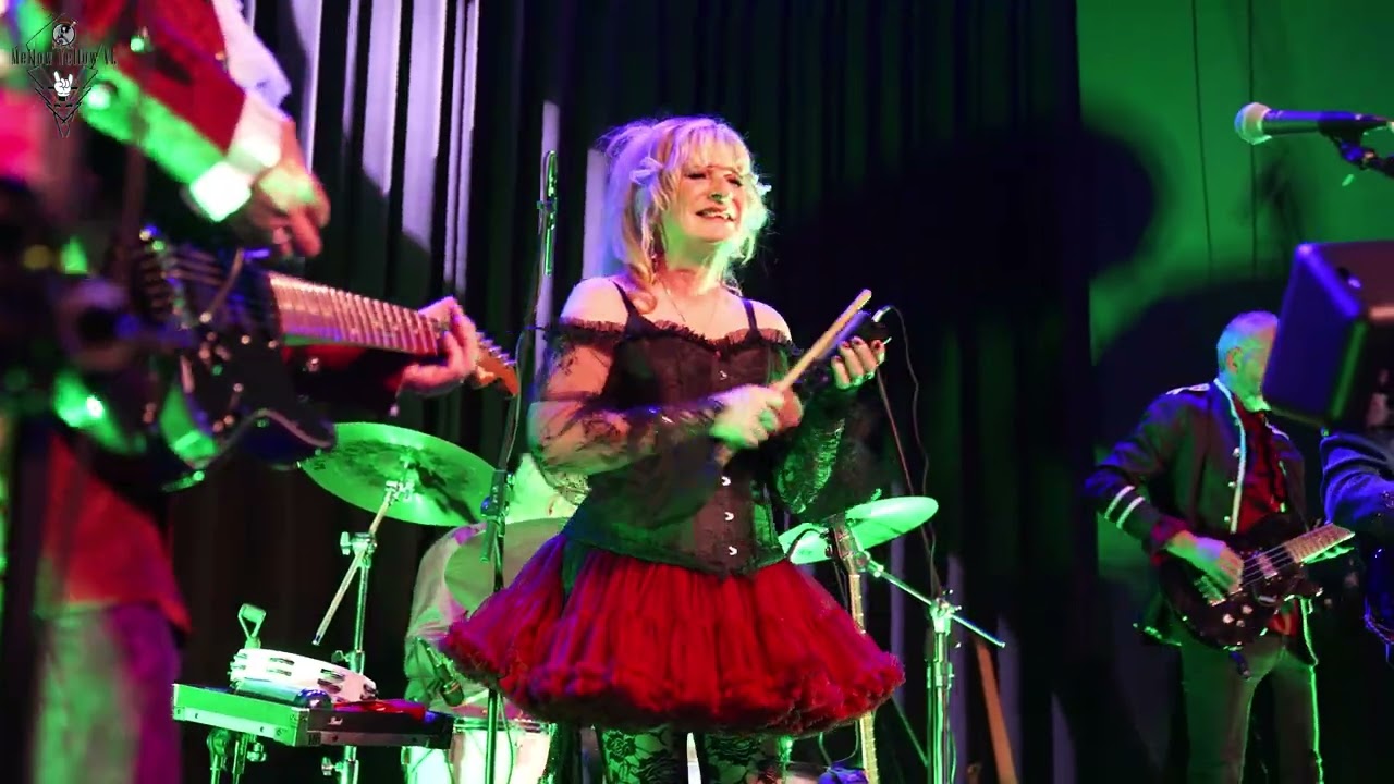 Mellow Yellow Xl  promotievideo