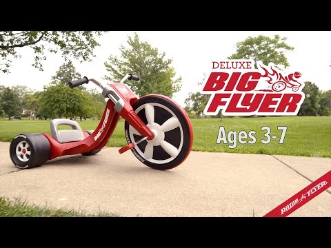 radio flyer marks 100 years of wagon production worldnews deluxe big flyer