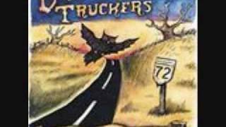 Vignette de la vidéo "Drive By Truckers-Days of Graduation"