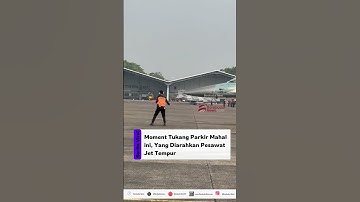 Aksi Kocak Marshaller Bikin Ngakak! Joget Santai Saat Pandu Jet Tempur