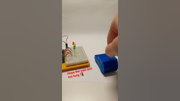 Arduino Traffic Light Stops My 3D Printed Car 🚦#shorts