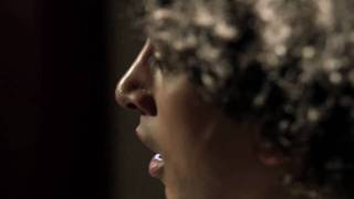 Video thumbnail of "Andreas Bourani "Glück" (Akustikversion) / Free Track kostenlos downloaden"