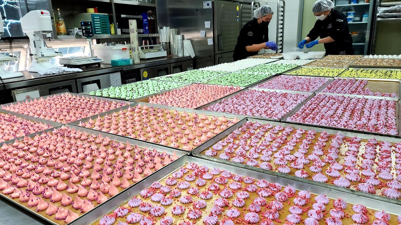 20000 единиц продано в день! Процесс приготовления восхитительного печенья безе