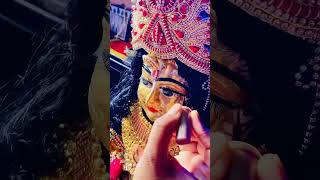 Phoolon Mein Saj Rahi Hai Shri Vrindavan Bihari Gopal Video
