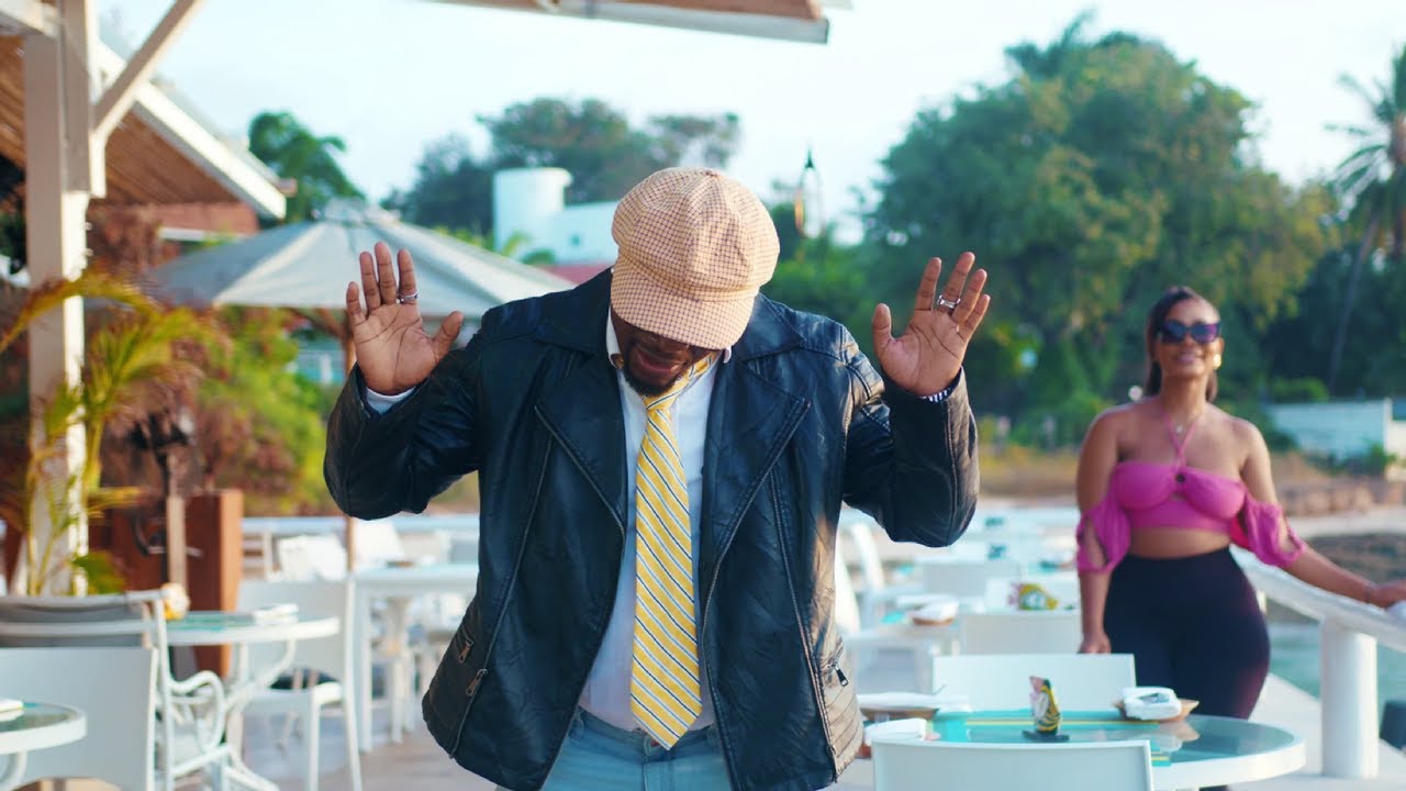 Παρακολούθηση Khalid Chokoraa X Mwinjuma Muumini & Badibakule - Mguu Kati ( Official Music Video) στο YouTube Παρακολούθηση Khalid Chokoraa X Mwinjuma Muumini & Badibakule - Mguu Kati ( Official Music Video) στο YouTube