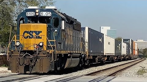 CSX EMD GP40-2 6105 (Ex-B&O 4206) Leads O755